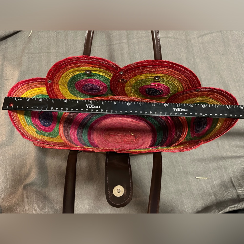 Large Shoulder Multi-Color Straw Bag - Picture 5 of 7
